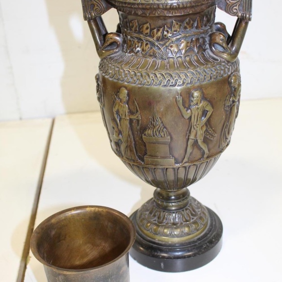 Vase Carved Metal Vintage Figural Procession - Picture 12 of 15